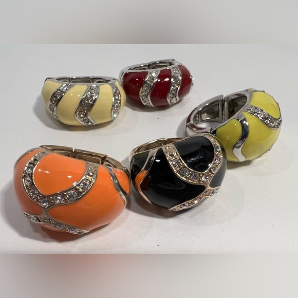 Collection of Enameled Stretch Rings - 5 Rings - Picture 4 of 9